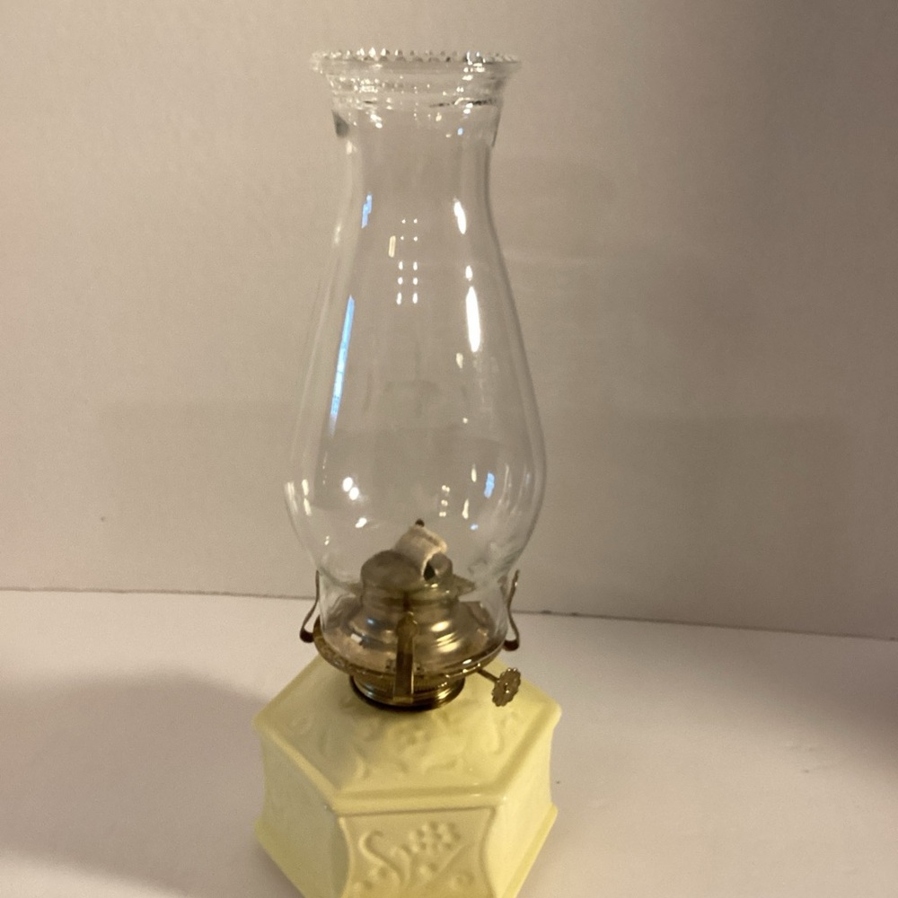 Vintage Hexagon Yellow Oil Mini Lamp